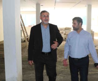 بازدید معاون فرهنگی آموزشی بنیاد شهید از پروژه بازسازی مرکز تبیین و کرسی های آزاد اندیشی فرهنگ ایثار و شهادت نشر شاهد