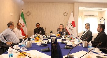 نشست مشترک سرپرست سازمان فرهنگی، هنری، ورزشی و سیاحتی کوثر  با رییس فدراسیون تکواندو ، نائب رئیس فدراسیون فوتبال و رئیس ورزش وزارت نفت برگزار شد