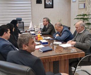 دکتر محمدرضا گروسی با خانم دکتر خدیوی مدیرکل بنیاد شهید و امور ایثارگران خراسان رضوی دیدار و گفتگو کرد.
