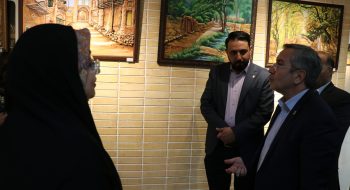 بازدید دکتر محمد رضا گروسی از نمایشگاه نقاشی «ایثار و فداکاری» در حمایت از زنان و کودکان بیدفاع غزه و لبنان