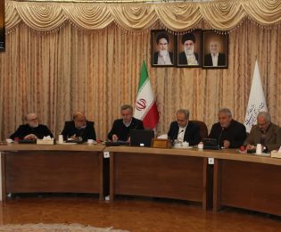 در جلسه دکتر محمد رضا گروسی با بهرام سرمست استاندار آذربایجان شرقی مطرح شد: توسعه مراکز فرهنگی، ورزشی و سیاحتی برای ارتقاء خدمات به خانواده معزز شاهد و ایثارگر