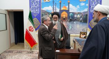 دکتر محمدرضا گروسی با آیت الله سعیدی، تولیت آستان حرم حضرت معصومه(ع) دیدار و گفتگو کرد