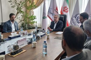 دومین نشست صمیمی جامعه هدف شاهد و ایثارگر شاغل سازمان فرهنگی، هنری، ورزشی و سیاحتی کوثر با دکتر محمدرضا گروسی برگزار شد