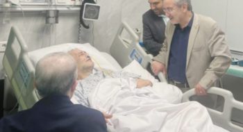 دکتر محمدرضا گروسی از مجتبی رحماندوست ادیب، شاعر و نمایندهی ادوار مختلف مجلس شورای اسلامی عیادت کرد