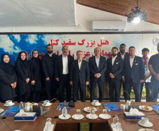 مراسم تکریم و معارفه سرپرست هتل سفیدکنار انزلی برگزار شد