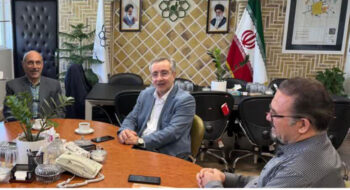 دکتر محمدرضا گروسی با اعضای شورای شهر مشهد و شهردار منطقه ثامن دیدار و گفتگو کرد.