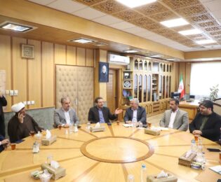 اسماعیل سجادی منش با استاندار و فرماندار قم دیدار و گفتگو کرد