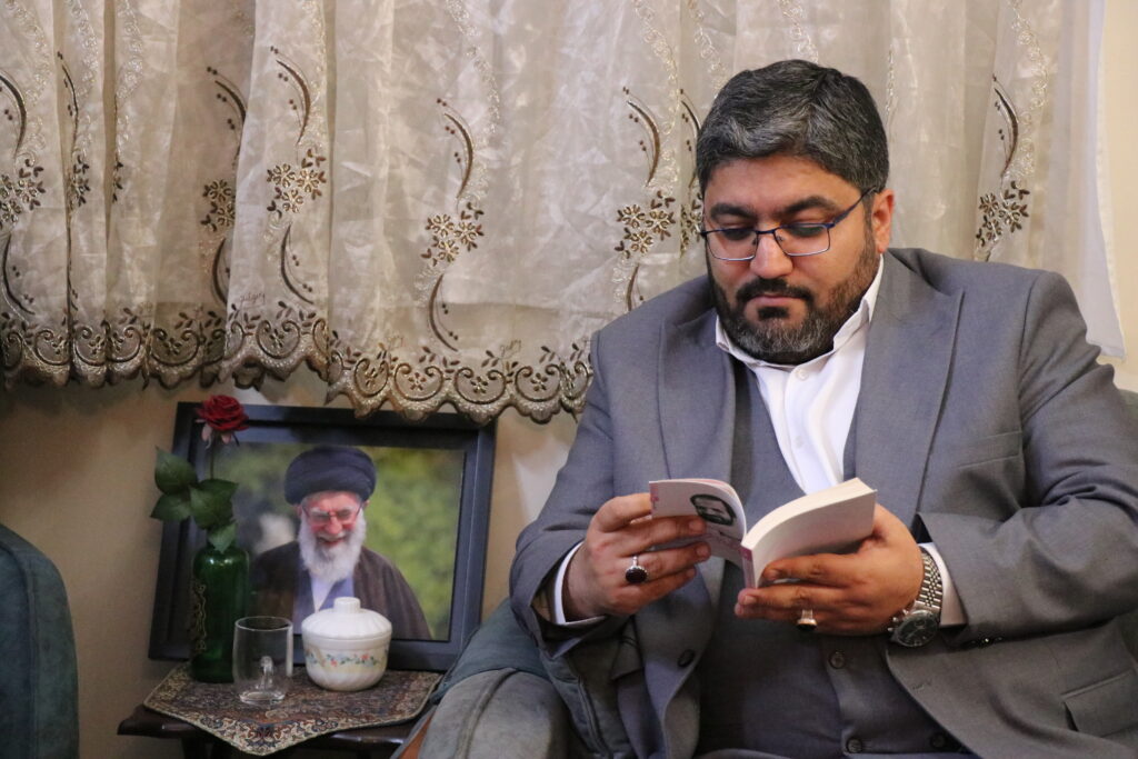دیدار با خانواده شهید اسداللهی