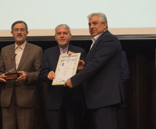 جایزه ملی تعالی گردشگری به مدیریت هتل سفیدکنار انزلی اعطا شد
