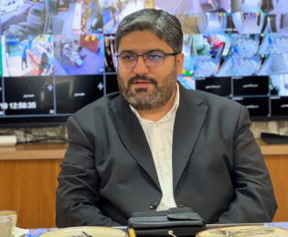 اسماعیل سجادی منش مدیرعامل سازمان فرهنگی، هنری، ورزشی و سیاحتی کوثر از هتل قدس مشهد بازدید کرد
